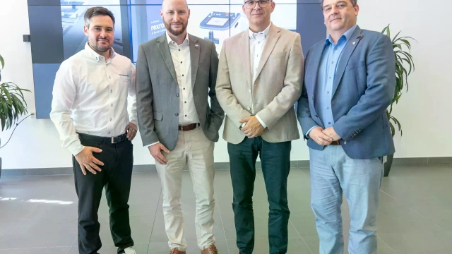 Sebastian Hirschmann K.Hartwall, Prekel Daniel ügyvezető igazgató Bosch Rexroth, Marcin Brzezinski K.Hartwall, Volosinovszki Sándor Bosch Rexroth