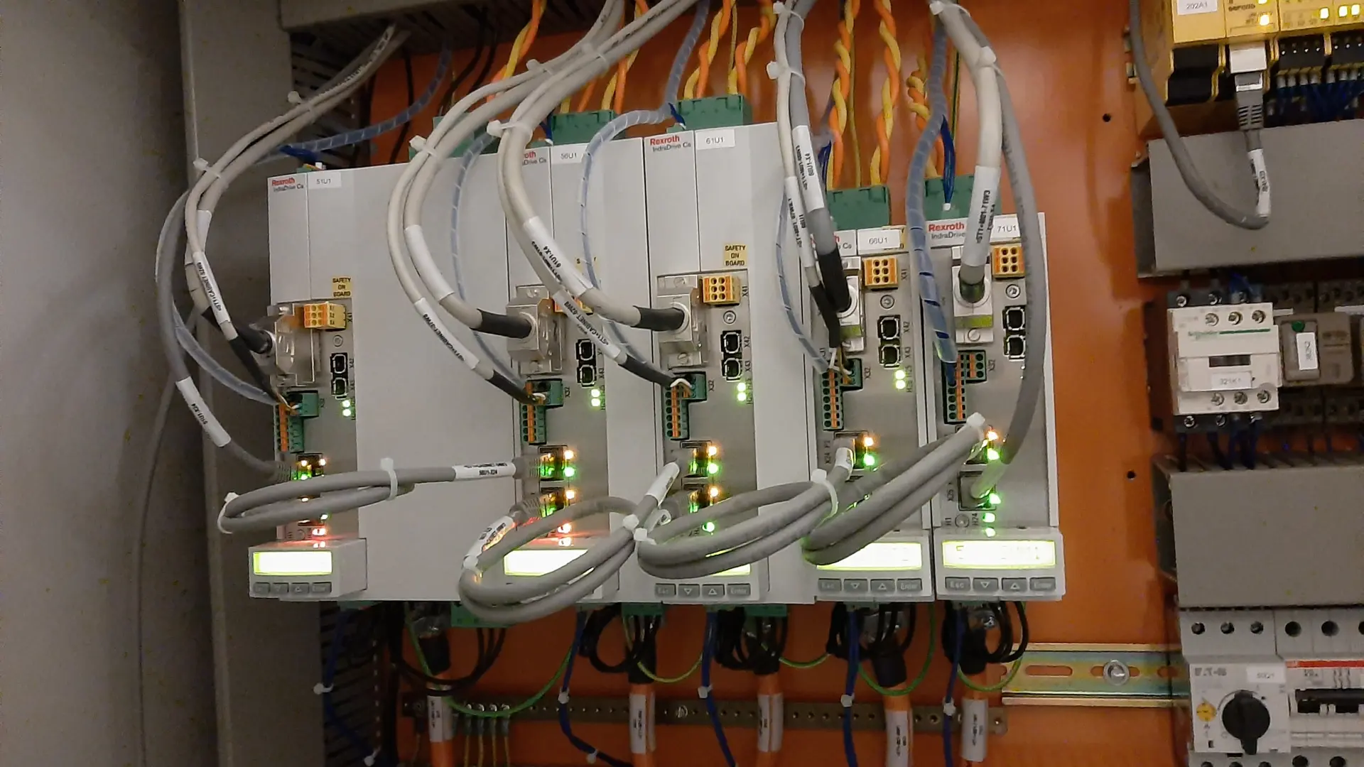 Glasvezelspecialist Draka kiest voor machine-update van VHE-Bosch Rexroth