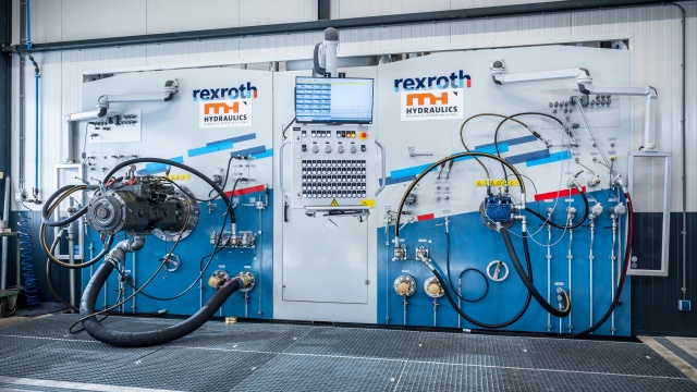 MH hydraulics neemt nieuwe testbank van Bosch Rexroth in gebruik