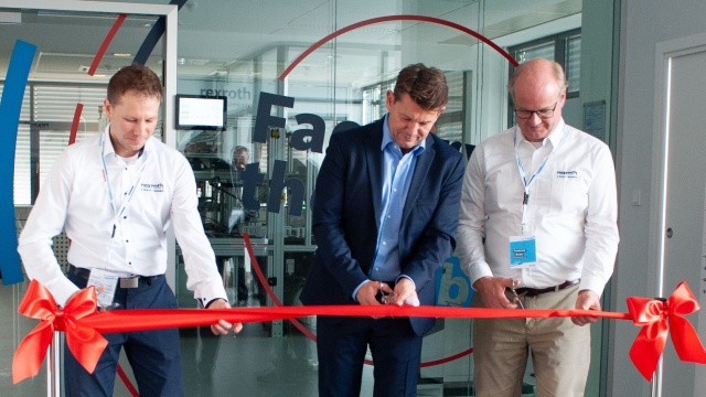Uroczyste otwarcie showroomu “Factory of the Future Lab”. (Źródło fot. Bosch Rexroth Sp. z o. o.)