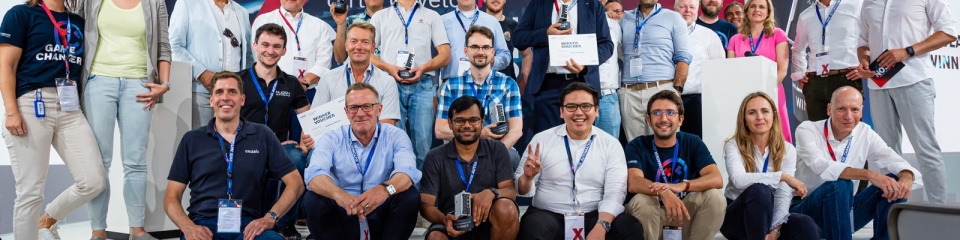 Pięciu finalistów konkursu ctrlX developR Challenge przekonało jury do swoich innowacyjnych pomysłów. (Źródło ilustracji: Bosch Rexroth AG)