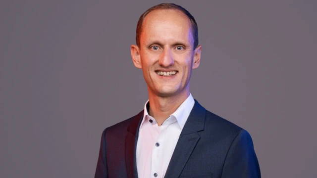 The future of the packaging industry: intelligent automation and AI for maximum flexibility and efficiency