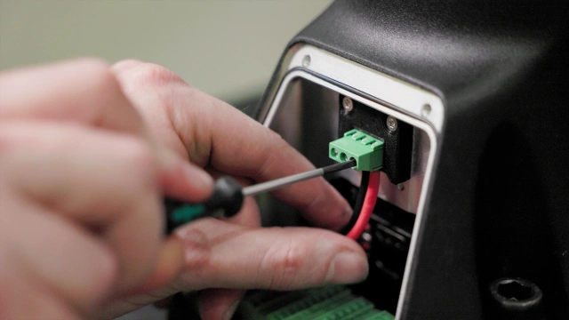 All five Edge Edition cobots have a DC connection. They are powered by direct current and can be connected to mobile robots’ batteries, for example.