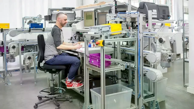 Ergonomic Workstations 