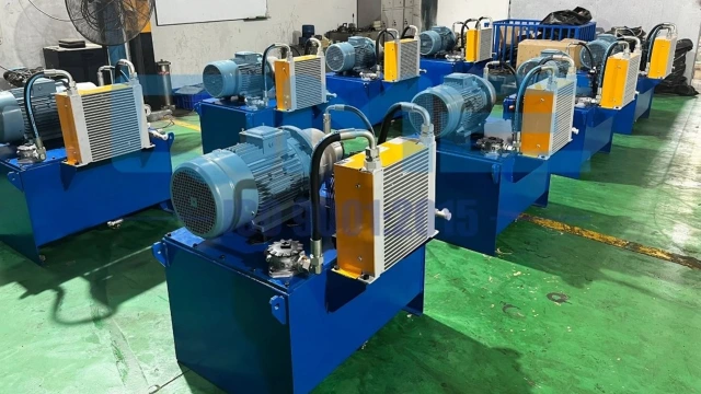 Trạm nguồn thủy lực điều khiển ben nâng hạ cho lò luyện thép