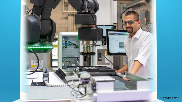 Bosch Rexroth APAS robot