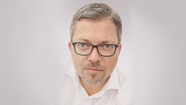 Dr. Karsten Kreusch