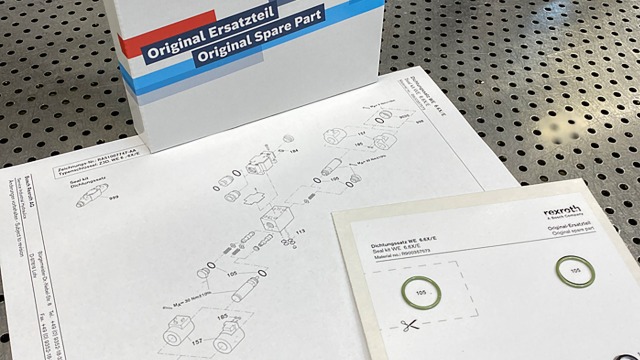 Spare parts kit with exploded drawing and seals