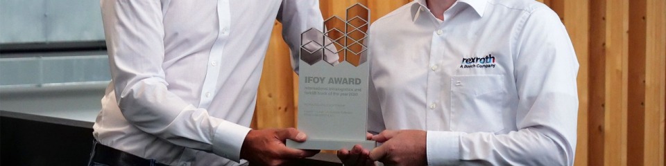 Christopher Parlitz and Jörg Heckel with the IFOY award