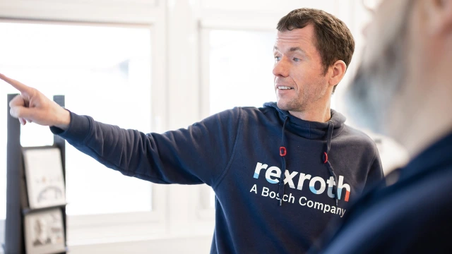 Prediktivt vedlikehold-teamet hos Bosch Rexroth vil deretter evaluere maskinlæringsdataene og gi anbefalinger om vedlikehold.