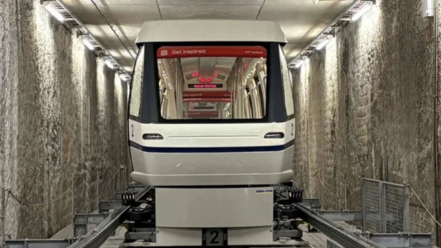 Skymetro-Chassis im Tunnel