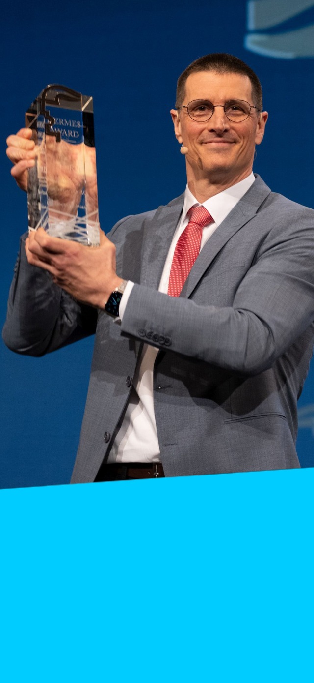 Thomas Fechner with Hermes Award