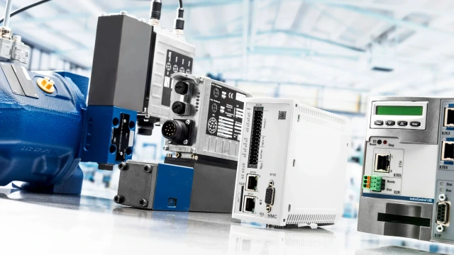 Solution d’automatisation de Bosch Rexroth avec pompe hydraulique, valve et systèmes de commande adaptés