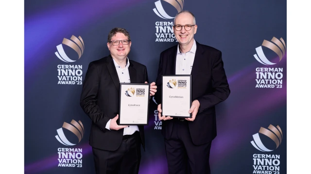 Stefan Thienen, Produktmanager CytroForce und Heiko Oehm, Marketing Manager Industriehydraulik, Bosch Rexroth AG.