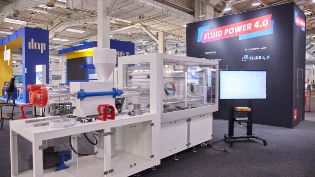 injection molding machine