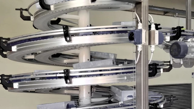 VarioFlow plus chain conveyor system 