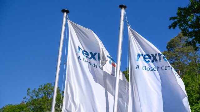 Flaggor med Bosch Rexroth-logo