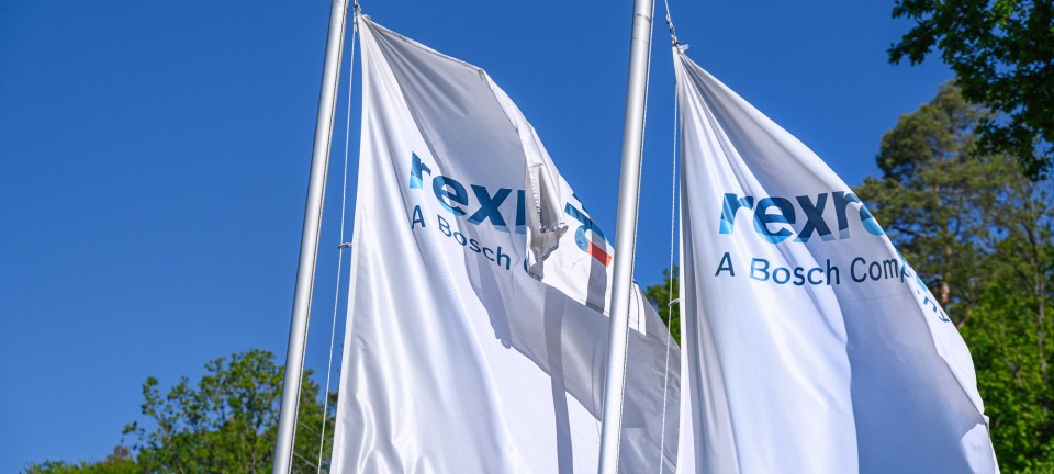 Flaggor med Bosch Rexroths logotyp