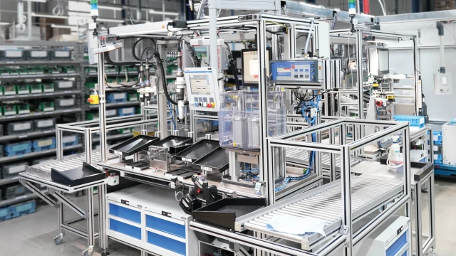Mounting line for hydraulic valves