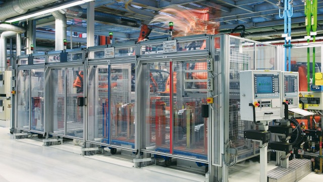 Fully automated body assembly with EcoSafe protective fence