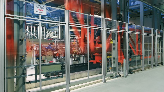 Ogrodzenie zabezpieczające EcoSafe w fabryce samochodów