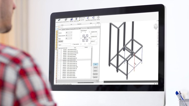 Một kỹ sư sử dụng CAD để thiết kế kết cấu nhà ở với sự trợ giúp của plug-in FRAMEpro từ Bosch Rexroth.