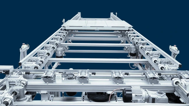 Modular roller conveyor for heavy loads