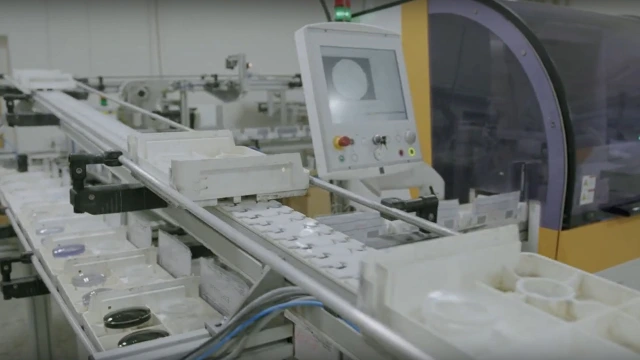 Chain conveyor system vario flow plus success story omega optix
