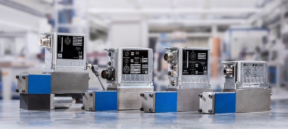 Digitalized interfaces for connected I4.0 hydraulic applications