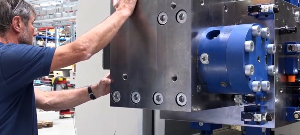 液壓系統的成串板塊液壓系統 - 客製化與系列生產
