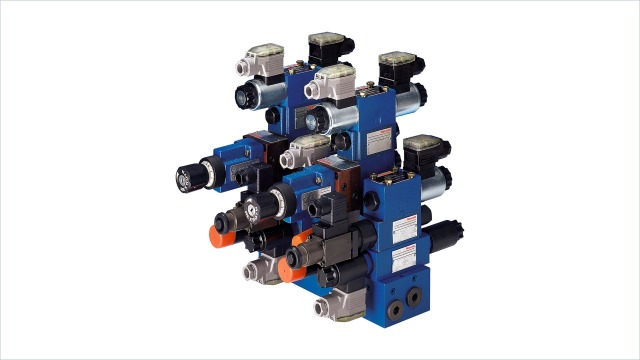 Un bloc d’embases multiples hydraulique de Bosch Rexroth