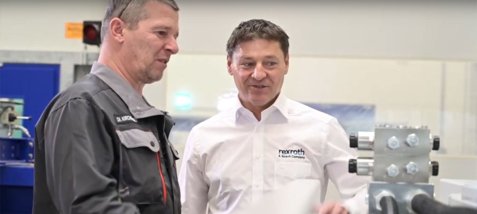Wittmann Battenfeld - Bosch Rexroth as manifold supplier