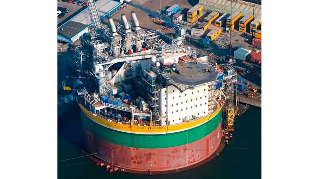 Accionamiento de grúa para plataforma de tanques de petróleo