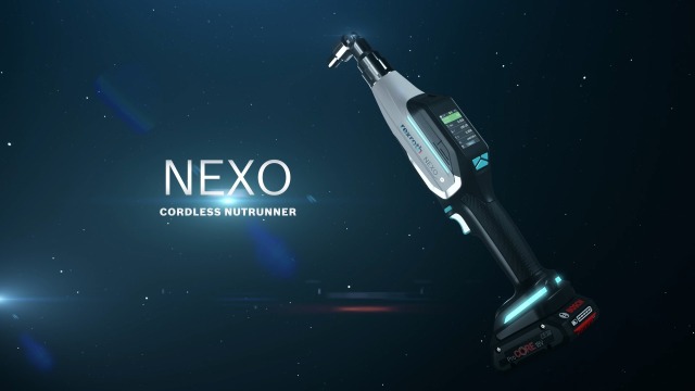 Hovedillustration viser den trådløse NEXO-møtrikspænder; værktøj i rummet, en planet og stjernehimlen i baggrunden.