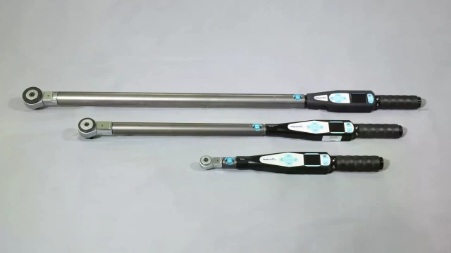 Electronic torque wrench OPEX in different sizes