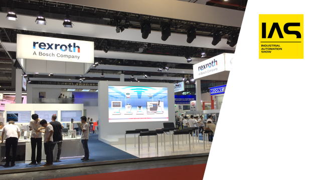 Stand de Bosch Rexroth con exposiciones y personal